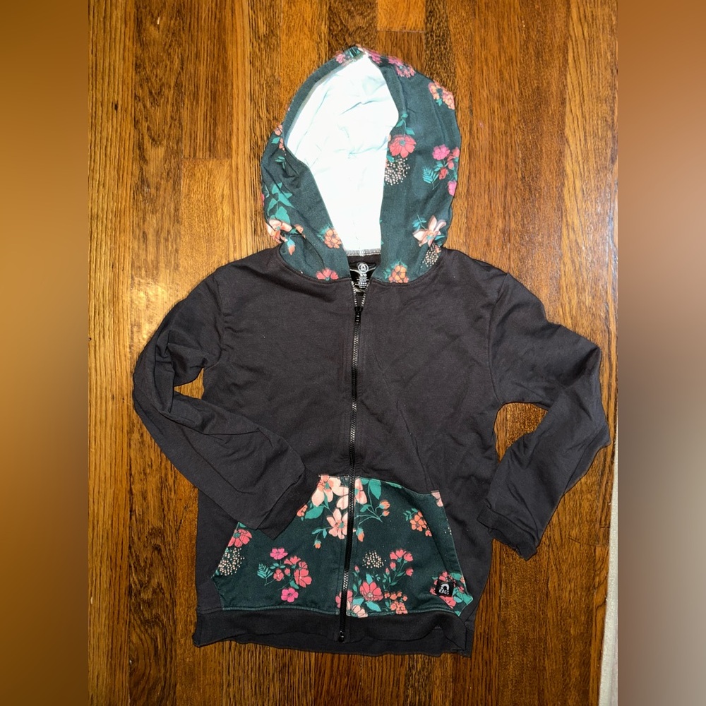 Rags to Raches Black and Green Floral Hoodie size 9/10 nwot